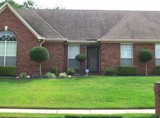 4585 Kings Grant Dr, Memphis, TN 38125