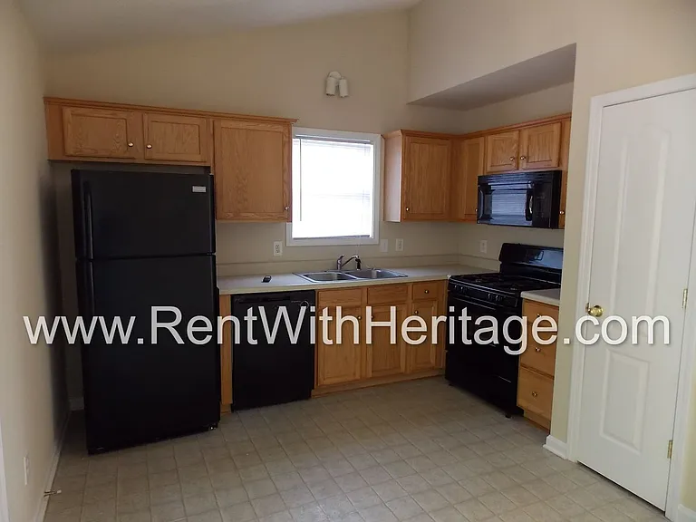 6392 Harvester Cir — Photo 6