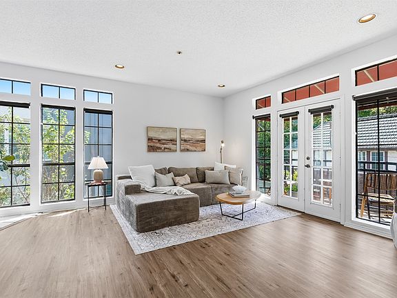 3rd image of 6248 Oram St APT 14