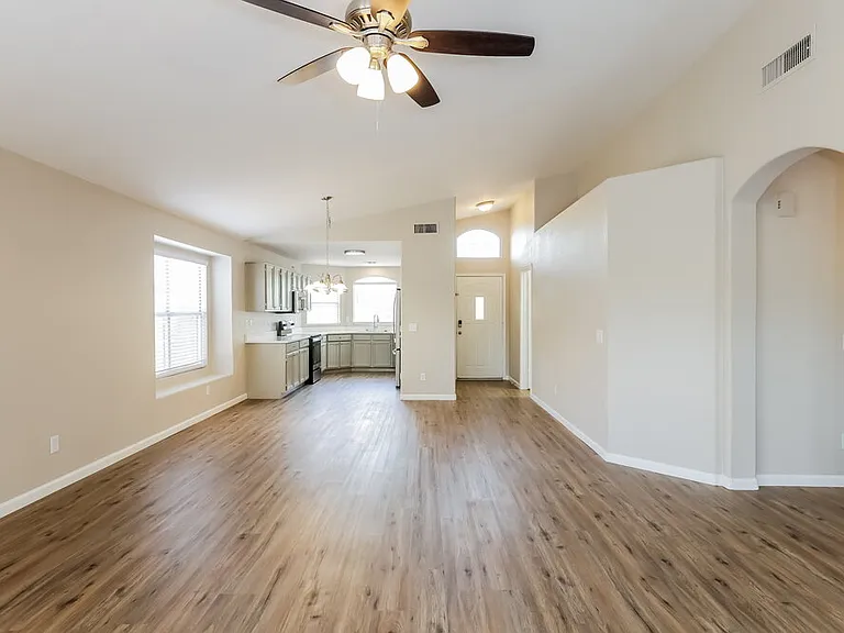 2044 S Avoca Cir — Photo 4