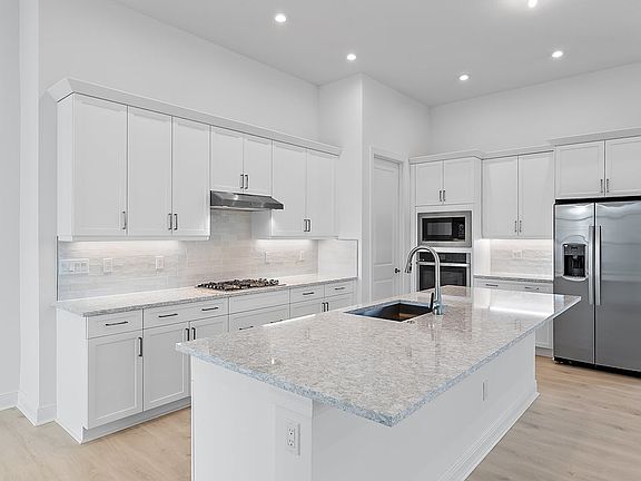 Lila Model Kitchen