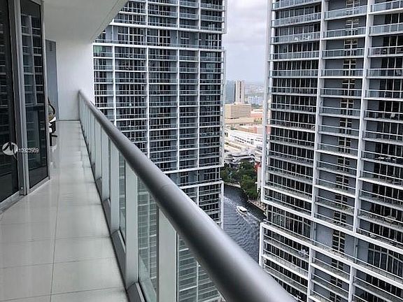 3rd image of 495 Brickell Ave APT 3704