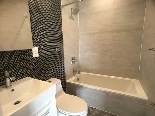 Rented by Bohemia Realty Group | media 38