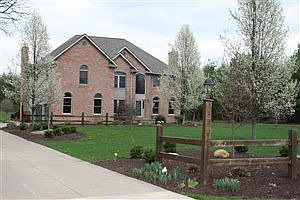 1st image of 5129 Maple Heights Dr