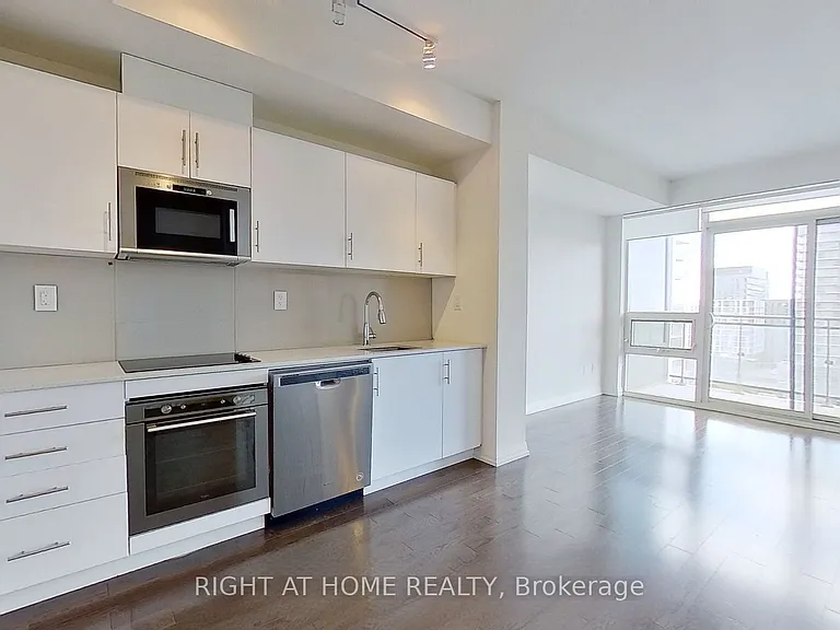 460 Adelaide St E #1123 — Photo 15
