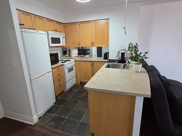 2121 Lake Shore Blvd W #1501 — Photo 10
