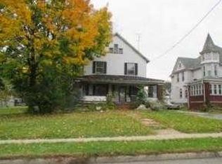 720 Robbins Ave, Niles, OH 44446