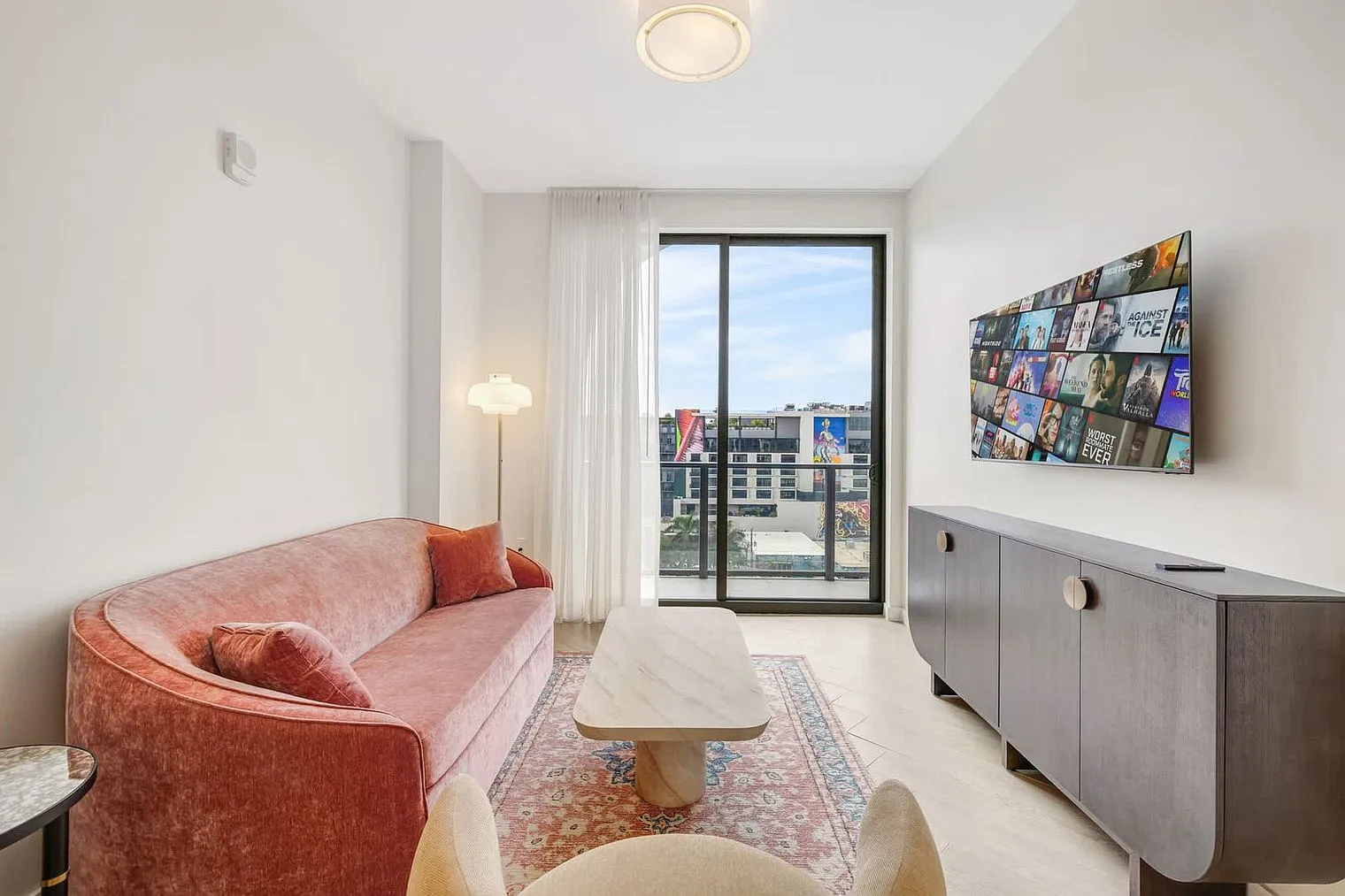1 bed, 1.0 bath, 699 sqft, $3,040 — Photo 4