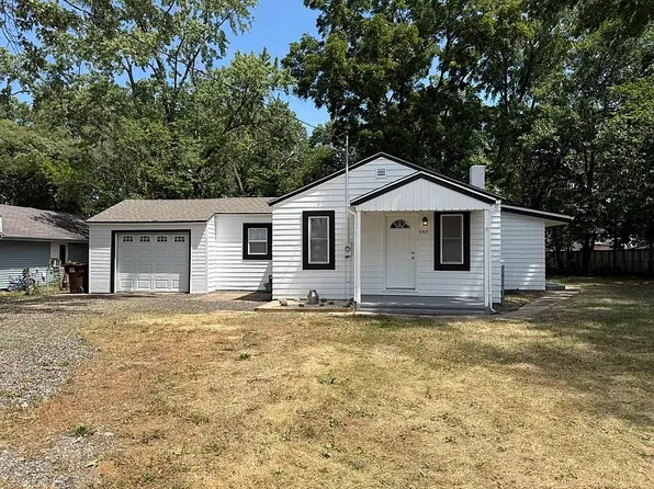 8307 N 2nd St, Machesney Park, IL 61115