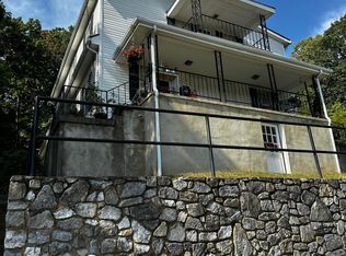 4335 Yellow Mountain Rd APT 3, Roanoke, VA 24014