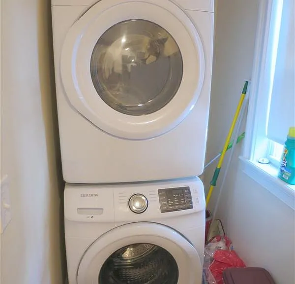 4 Edgar Ct #2 — Photo 8