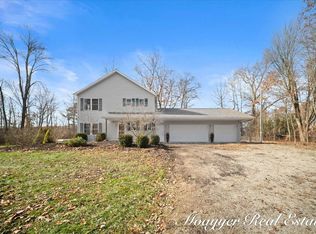 1736 Parker Dr, Wayland, MI 49348