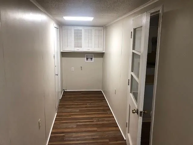 3 bed, 1100 sqft, $1,200 — Photo 3