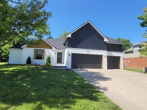 835 E Country Ridge St, Nixa, MO 65714