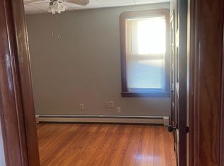 201 Peckham St APT 2, Fall River, MA 02724