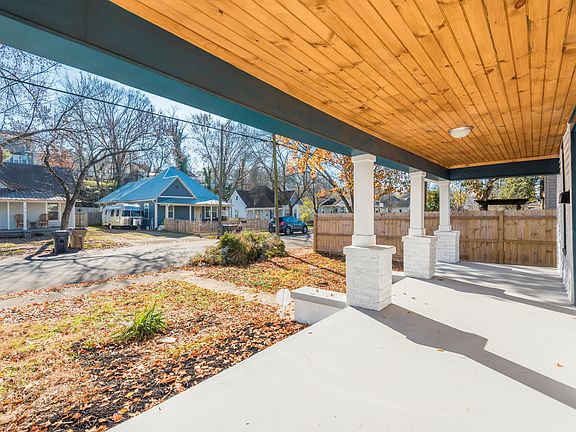 3rd image of 317 Oglewood Ave