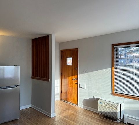3rd image of 2449 W 119th St #11311117