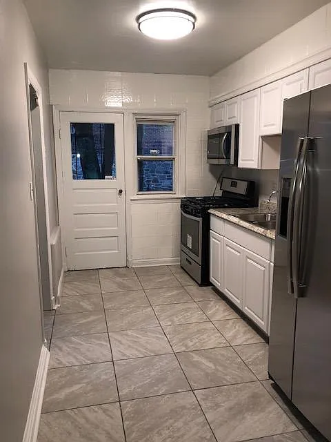 816 Allendale St — Photo 2