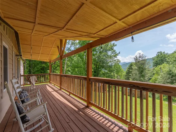 1098 Joe Carver Rd, Waynesville, NC 28785