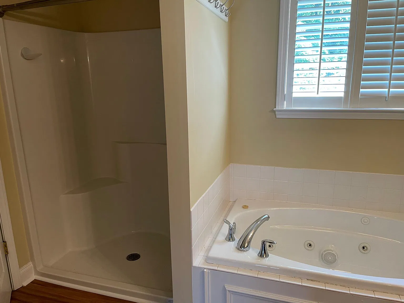 10853 Parkgate Ln — Photo 4