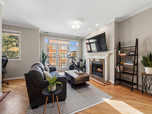2nd image of 1517 W Fry St APT 2