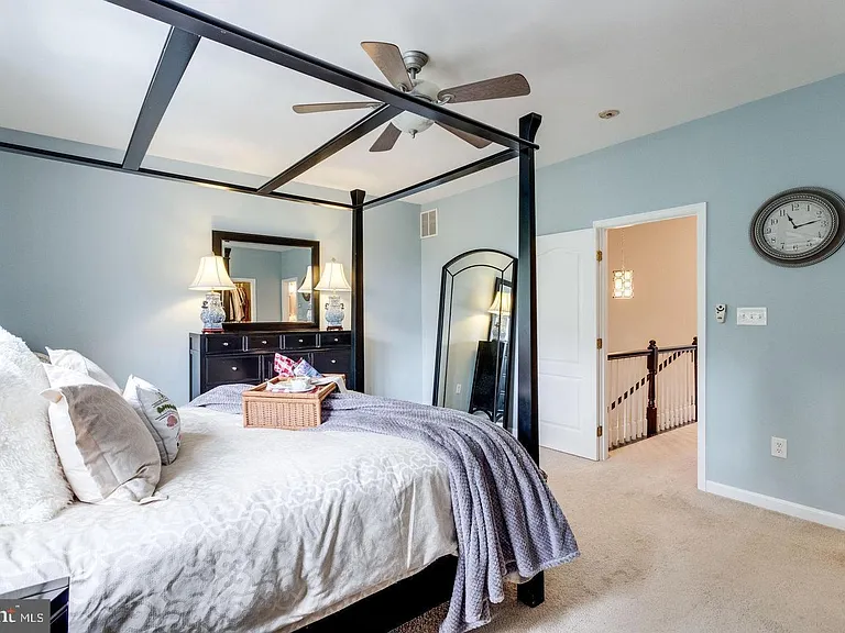 6485 Sutcliffe Dr — Photo 35