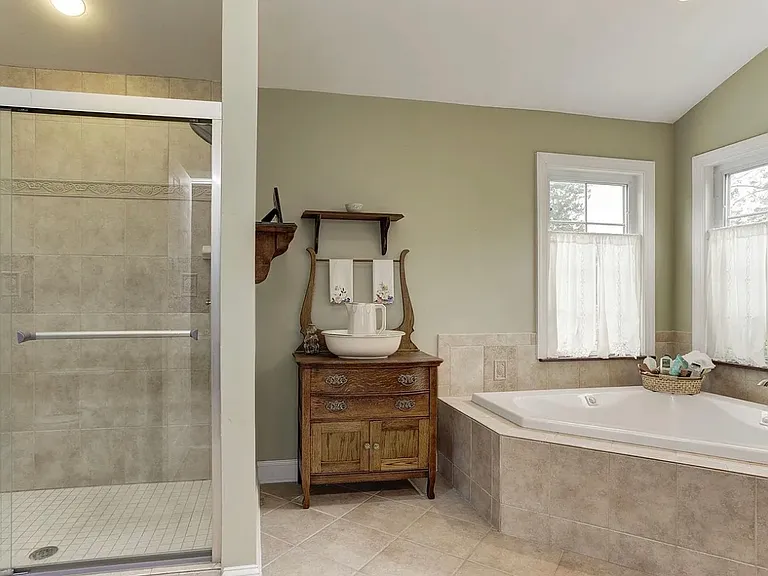 8780 Teresa Ln — Photo 24