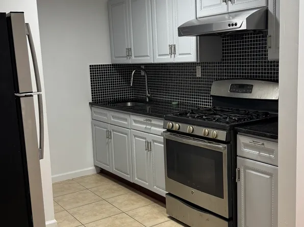 13930 34th Ave, Flushing, NY 11354