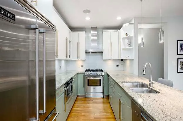 821 W Roscoe St #1 — Photo 58