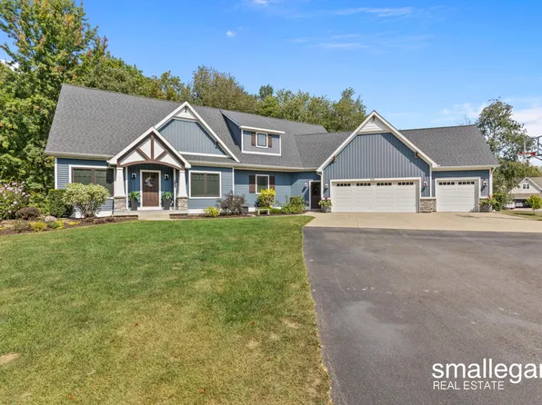 5011 Backwoods Dr SE, Caledonia, MI 49316