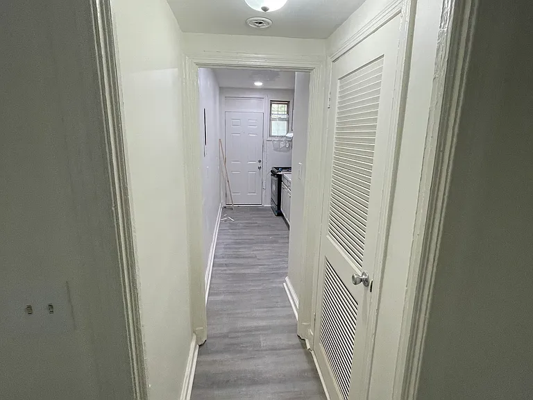 303 Parkland Pl SE #1 — Photo 5