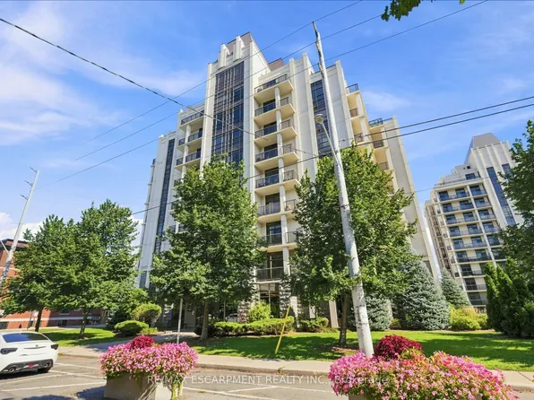 90 Charlton Ave W, Hamilton, ON