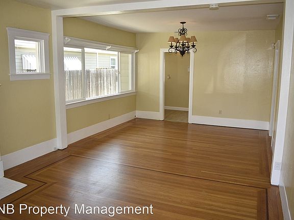 4th image of 1083 Santa Ynez Way