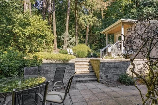13130 Holmes Point Dr NE — Photo 18