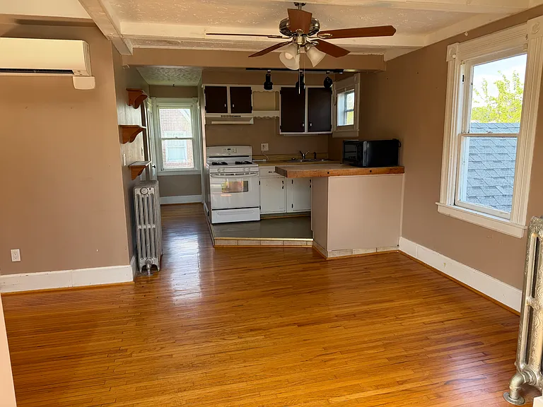 2417 Leclaire St #2 — Photo 3
