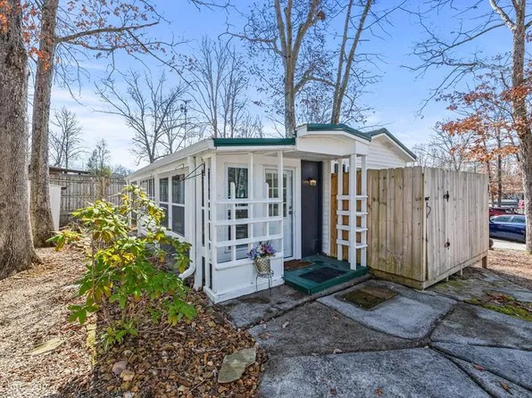 77 Hollow Log Trl, Crossville, TN 38572