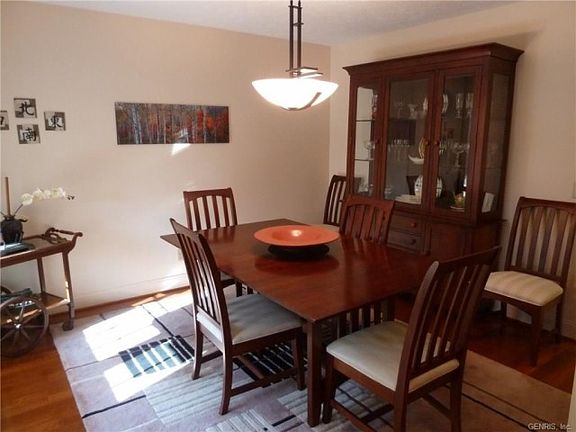 5th image of 1258 Wellington Dr