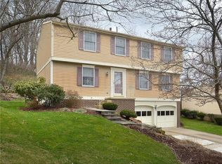 2110 Cayuga Dr, Pittsburgh, PA