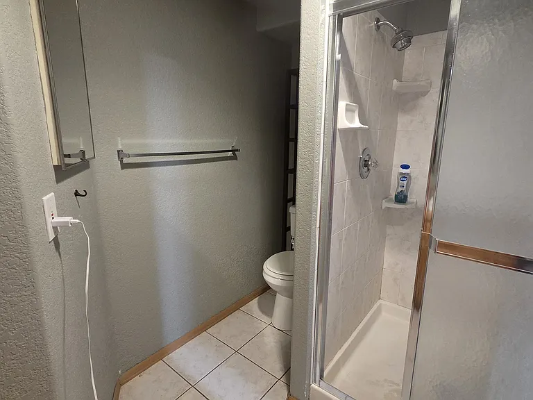 815 S Leyden St — Photo 12