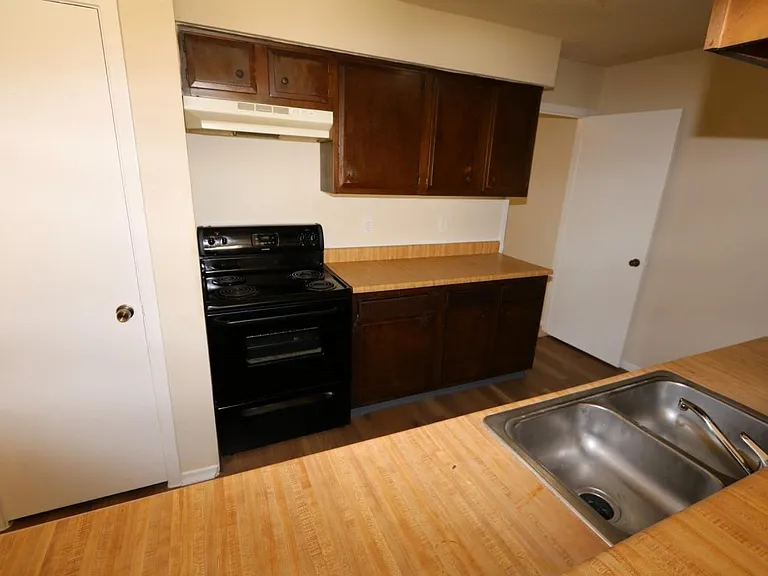 9618 Rapid River Ln — Photo 5