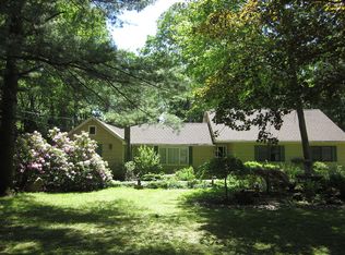 21 Krasco Rd, Oak Ridge, NJ 07438