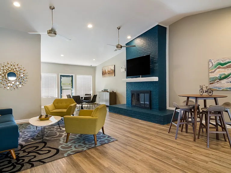Dunwoody Pointe — Photo 9