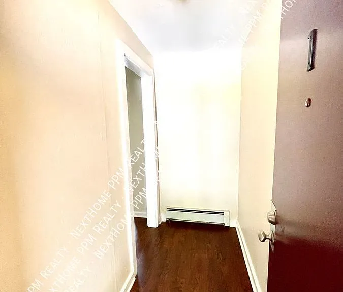 214 Oneida St #1 — Photo 14