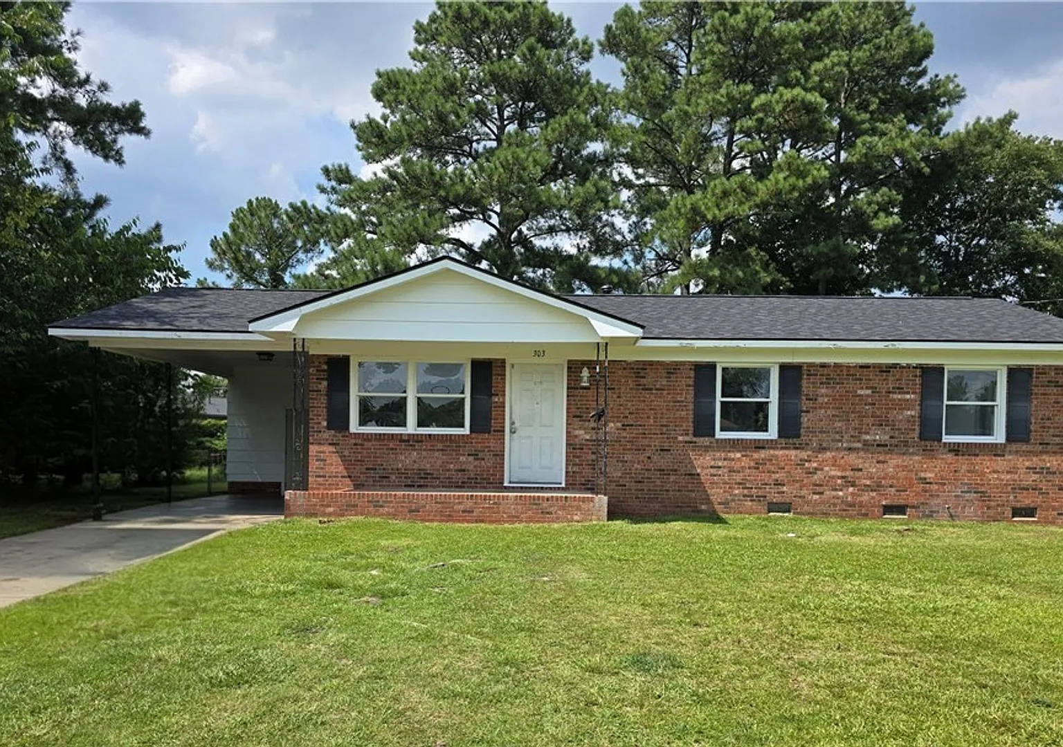 Coming Soon~3 Bedroom, 1.5 Bath Updated Single Family Home — Photo 1