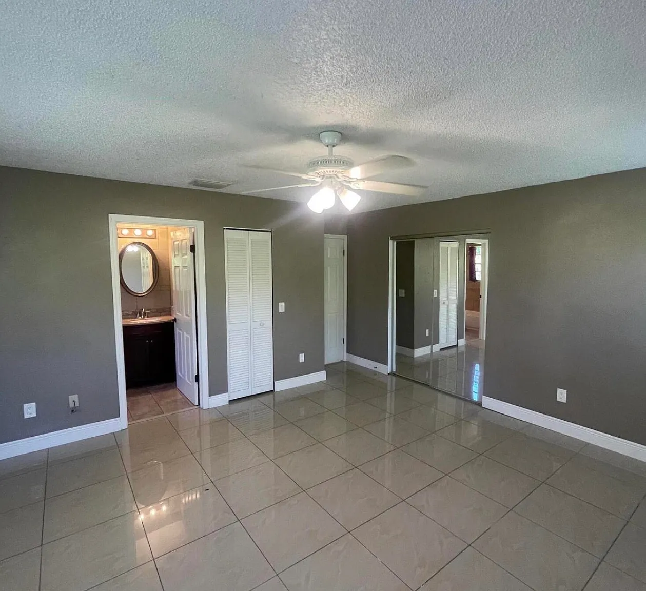 Appamattox, 1401 - 1 — Photo 2