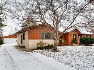 7660 Greenfield Ave, Mounds View, MN 55112