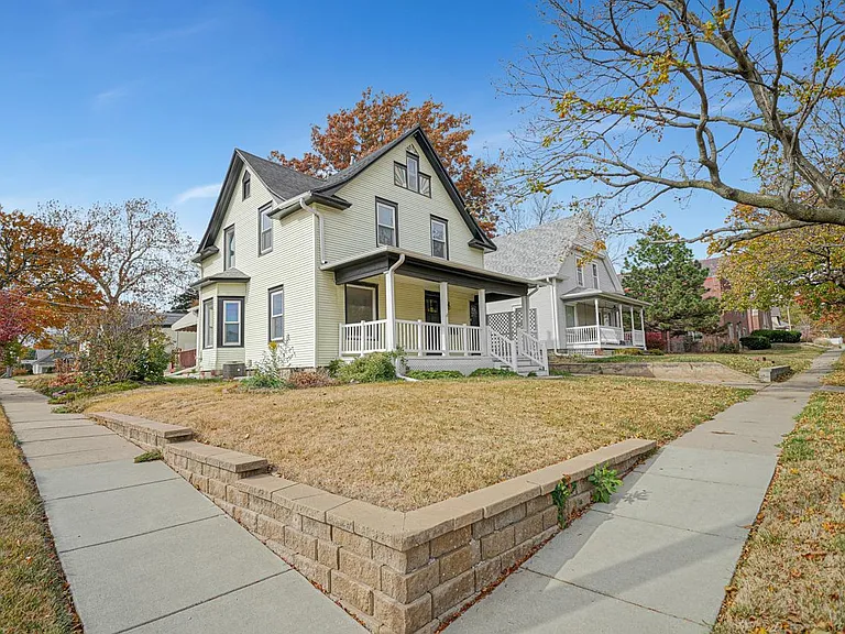 1603 N Cotner Blvd — Photo 30