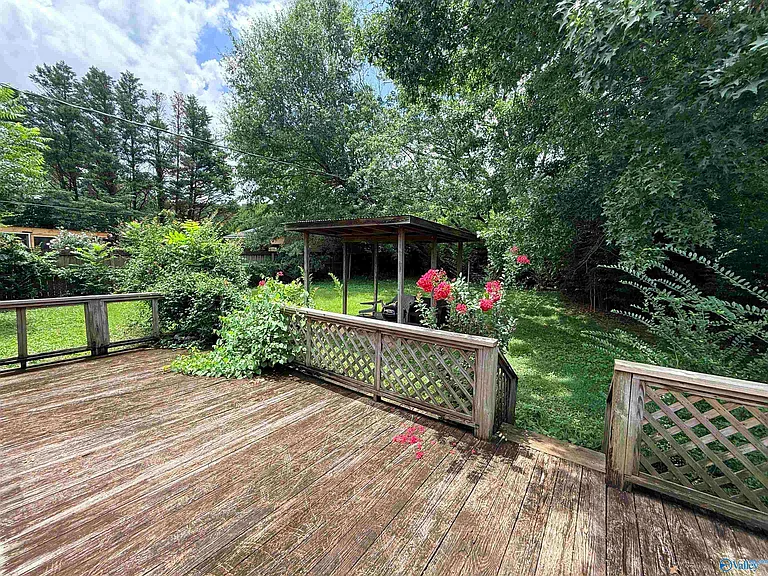 1908 Stevens Dr NE — Photo 24