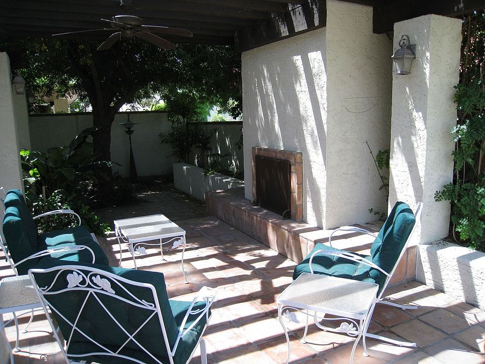 Patio, fireplace, bar-b-que