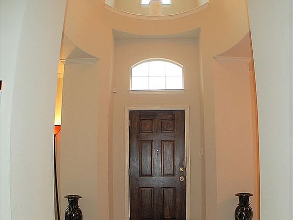 2nd image of 1525 Westfield Ln